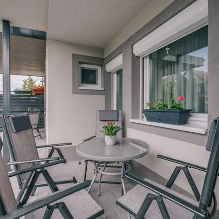 Bekeapartmanhaz Apartment